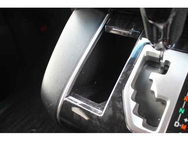 アルファード ２．５Ｓ　タイプゴールド　禁煙車　フルセグＴＶ　純正９型ナビ　バックカメラ　両側電動スライドドア　電動リアゲート　純正１７インチアルミホイール　ＥＴＣ２．０　ＤＶＤ再生　ツインムーンルーフ　後席モニター　３眼ＬＥＤヘッドライト（52枚目）