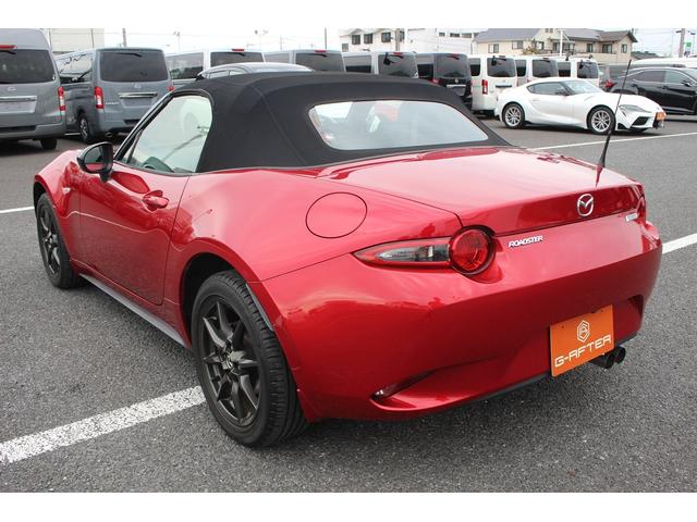 ロードスター Ｓスペシャルパッケージ　禁煙車　純正ナビ　バックカメラ　純正１６インチアルミホイール　アイドリングストップ　スマートキー　プッシュスタート　ＥＴＣ　本革巻ステアリング　衝突安全ボディ　ＬＥＤヘッドライト　マニュアルモード（12枚目）