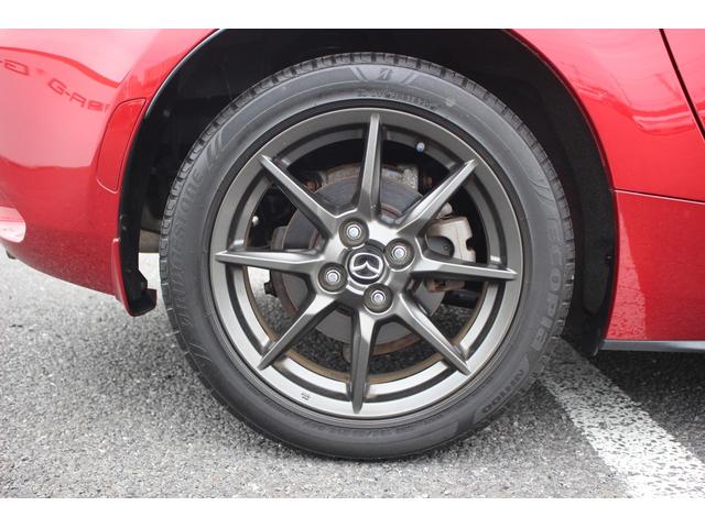 ロードスター Ｓスペシャルパッケージ　禁煙車　純正ナビ　バックカメラ　純正１６インチアルミホイール　アイドリングストップ　スマートキー　プッシュスタート　ＥＴＣ　本革巻ステアリング　衝突安全ボディ　ＬＥＤヘッドライト　マニュアルモード（17枚目）