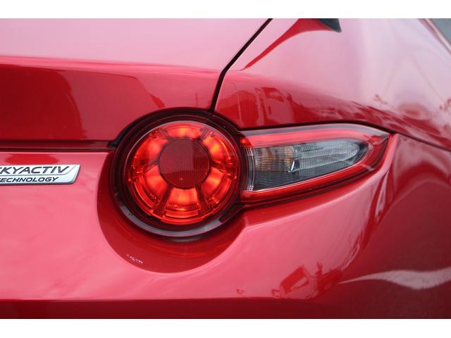 ロードスター Ｓスペシャルパッケージ　禁煙車　純正ナビ　バックカメラ　純正１６インチアルミホイール　アイドリングストップ　スマートキー　プッシュスタート　ＥＴＣ　本革巻ステアリング　衝突安全ボディ　ＬＥＤヘッドライト　マニュアルモード（25枚目）