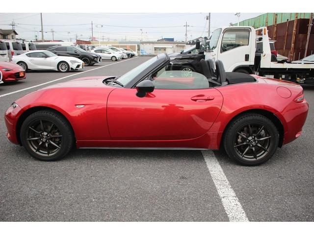 ロードスター Ｓスペシャルパッケージ　禁煙車　純正ナビ　バックカメラ　純正１６インチアルミホイール　アイドリングストップ　スマートキー　プッシュスタート　ＥＴＣ　本革巻ステアリング　衝突安全ボディ　ＬＥＤヘッドライト　マニュアルモード（31枚目）