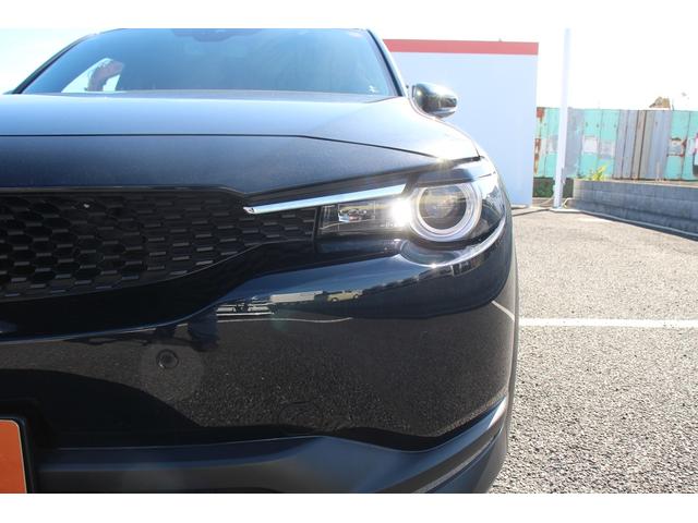 ＭＸ－３０ロータリーＥＶ ナチュラルモノトーン　禁煙車　純正８．８型ナビ　フルセグＴＶ　アラウンドビューモニター　ＢＯＳＥサウンドシステム　アダプティブクルーズコントール　衝突軽減ブレーキ　シートヒーター　ＥＴＣ　ＬＥＤヘッドライト（24枚目）