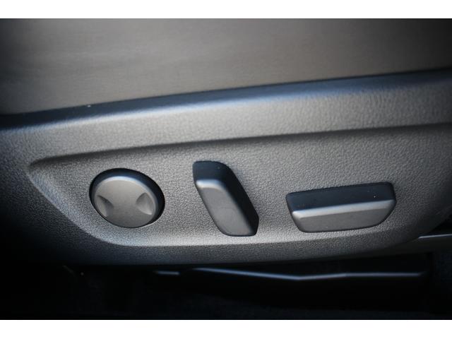 ＭＸ－３０ロータリーＥＶ ナチュラルモノトーン　禁煙車　純正８．８型ナビ　フルセグＴＶ　アラウンドビューモニター　ＢＯＳＥサウンドシステム　アダプティブクルーズコントール　衝突軽減ブレーキ　シートヒーター　ＥＴＣ　ＬＥＤヘッドライト（59枚目）