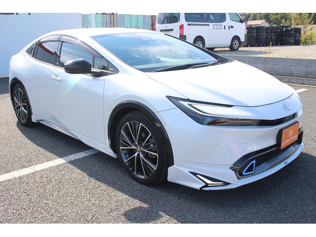 プリウス Z 禁煙車 モデリスタフルエアロ 純正12.3型ナビ フルセグTV 全周囲カメラ 純正19インチアルミホイール レーダークルーズコントロール ETC2.0 電動リアゲート シートヒーター(9枚目)