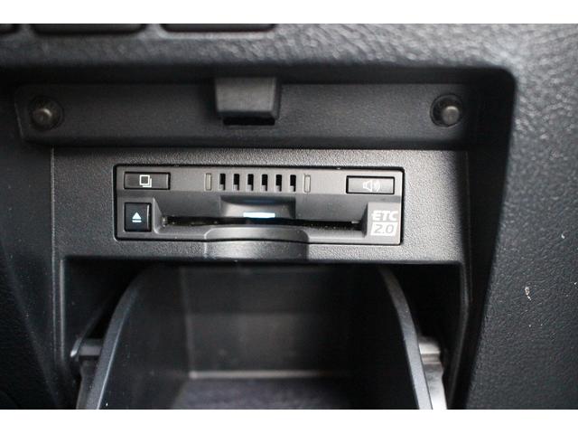 アルファードハイブリッド エグゼクティブラウンジS 後期 禁煙車 JBLサウンド 後席モニター メーカー10型ナビ 全周囲カメラ フルセグTV 温冷肌革 レーダークルーズコントロール シグネチャーイルミ レーンキープアシスト 衝突軽減 ETC2.0(10枚目)