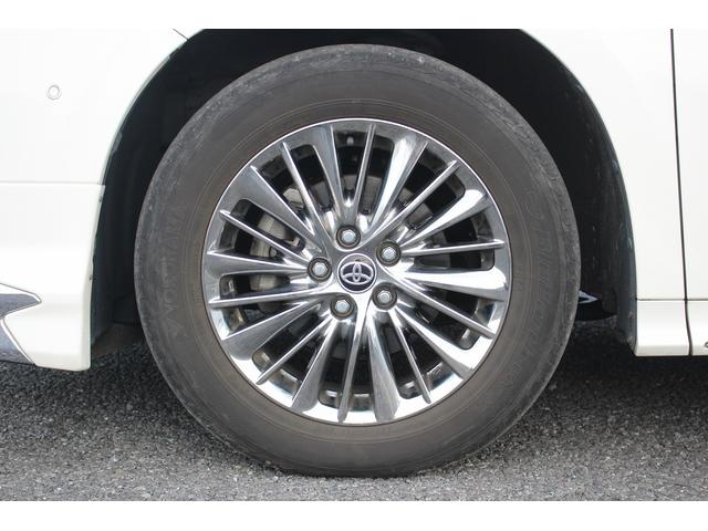 アルファードハイブリッド エグゼクティブラウンジS 後期 禁煙車 JBLサウンド 後席モニター メーカー10型ナビ 全周囲カメラ フルセグTV 温冷肌革 レーダークルーズコントロール シグネチャーイルミ レーンキープアシスト 衝突軽減 ETC2.0(23枚目)