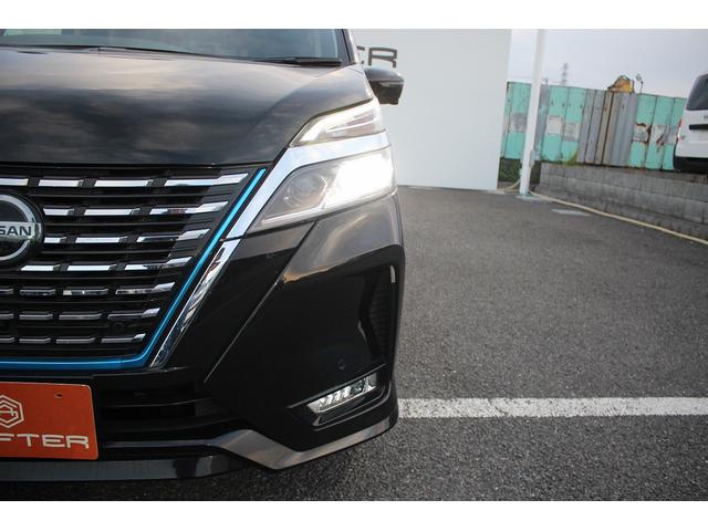 セレナ e-パワー ハイウェイスターV 禁煙車 純正10型ナビ 全周囲カメラ フルセグTV 後席モニター 両側電動スライドドア 純正16アルミホイール レーダークルーズコントロール 衝突軽減ブレーキ クリアランスソナー レーンアシスト(17枚目)