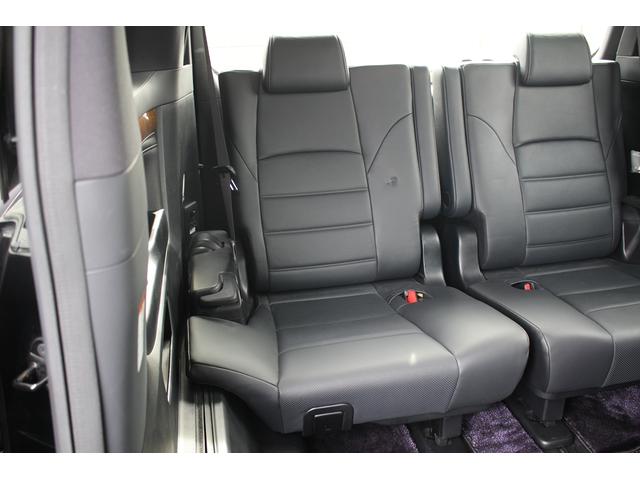 ヴェルファイアハイブリッド エグゼクティブラウンジ 禁煙車 フロントTRDエアロ サイド、リアモデリスタエアロ 純正10.5型JBLナビ 黒革シート 全周囲カメラ 後席モニター シートヒーター 衝突軽減ブレーキ パワーシート スマートキー(31枚目)