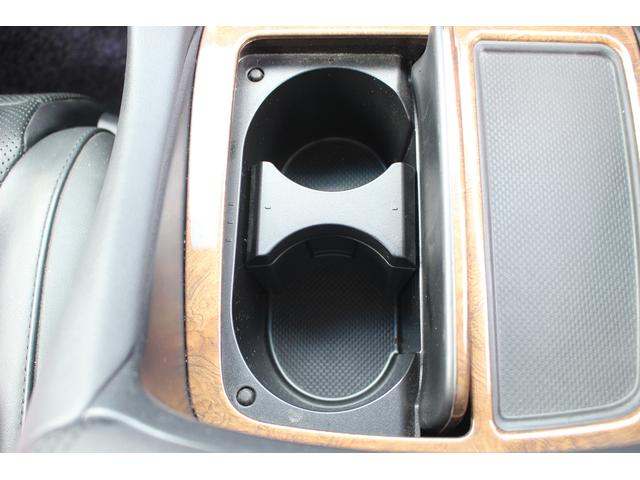 ヴェルファイアハイブリッド エグゼクティブラウンジ 禁煙車 フロントTRDエアロ サイド、リアモデリスタエアロ 純正10.5型JBLナビ 黒革シート 全周囲カメラ 後席モニター シートヒーター 衝突軽減ブレーキ パワーシート スマートキー(56枚目)