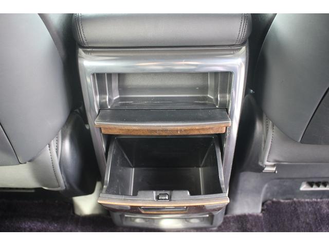 ヴェルファイアハイブリッド エグゼクティブラウンジ 禁煙車 フロントTRDエアロ サイド、リアモデリスタエアロ 純正10.5型JBLナビ 黒革シート 全周囲カメラ 後席モニター シートヒーター 衝突軽減ブレーキ パワーシート スマートキー(66枚目)