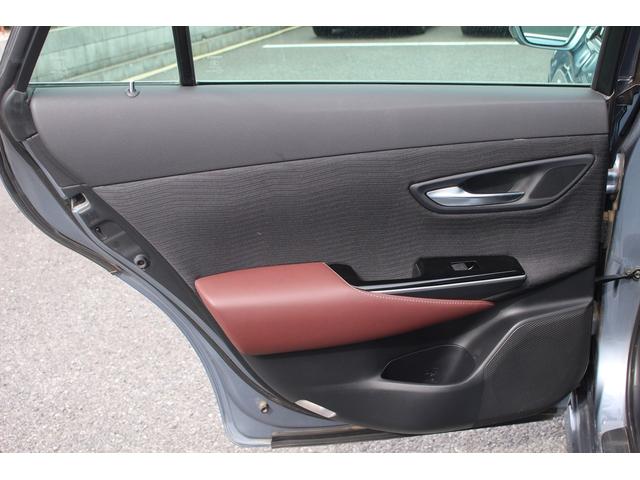 クラウンハイブリッド S Cパッケージ 禁煙車 純正ナビ フルセグTV 全周囲カメラ クリアランスソナー LEDヘッドライト レーダークルーズコントロール ETC CD/DVD再生 Bluetooth接続 ブラインドスポットモニター(35枚目)