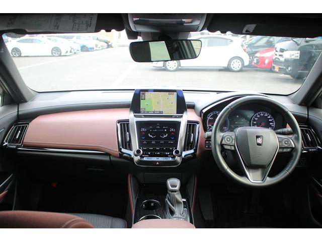 クラウンハイブリッド S Cパッケージ 禁煙車 純正ナビ フルセグTV 全周囲カメラ クリアランスソナー LEDヘッドライト レーダークルーズコントロール ETC CD/DVD再生 Bluetooth接続 ブラインドスポットモニター(41枚目)