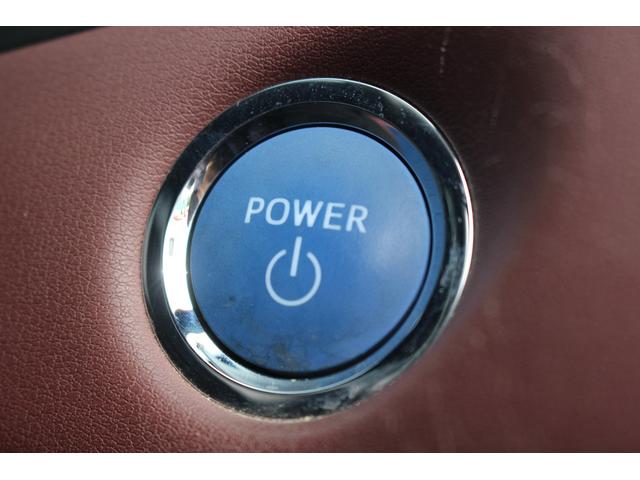 クラウンハイブリッド S Cパッケージ 禁煙車 純正ナビ フルセグTV 全周囲カメラ クリアランスソナー LEDヘッドライト レーダークルーズコントロール ETC CD/DVD再生 Bluetooth接続 ブラインドスポットモニター(49枚目)