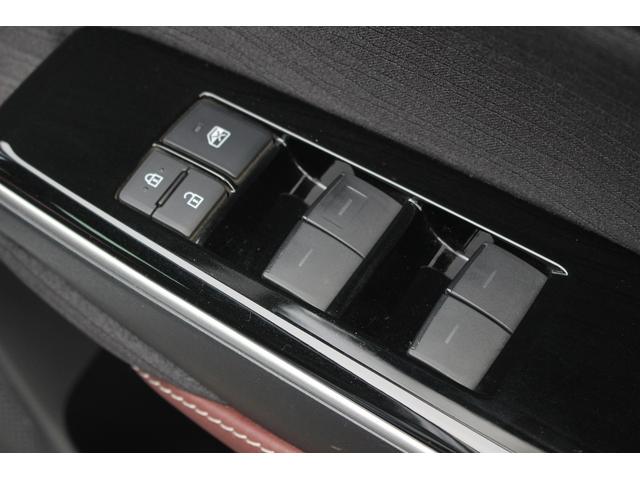 クラウンハイブリッド S Cパッケージ 禁煙車 純正ナビ フルセグTV 全周囲カメラ クリアランスソナー LEDヘッドライト レーダークルーズコントロール ETC CD/DVD再生 Bluetooth接続 ブラインドスポットモニター(62枚目)