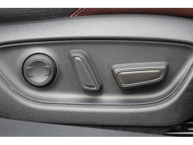 クラウンハイブリッド S Cパッケージ 禁煙車 純正ナビ フルセグTV 全周囲カメラ クリアランスソナー LEDヘッドライト レーダークルーズコントロール ETC CD/DVD再生 Bluetooth接続 ブラインドスポットモニター(63枚目)