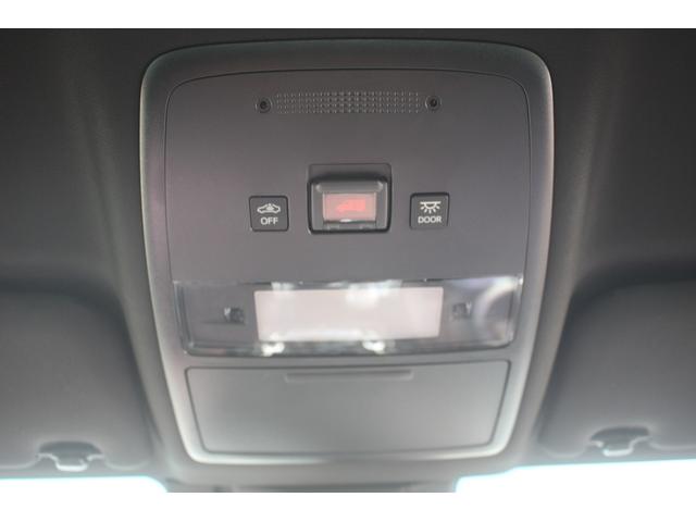 クラウンハイブリッド S Cパッケージ 禁煙車 純正ナビ フルセグTV 全周囲カメラ クリアランスソナー LEDヘッドライト レーダークルーズコントロール ETC CD/DVD再生 Bluetooth接続 ブラインドスポットモニター(66枚目)