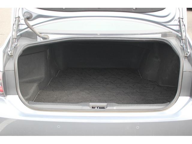 クラウンハイブリッド S Cパッケージ 禁煙車 純正ナビ フルセグTV 全周囲カメラ クリアランスソナー LEDヘッドライト レーダークルーズコントロール ETC CD/DVD再生 Bluetooth接続 ブラインドスポットモニター(68枚目)