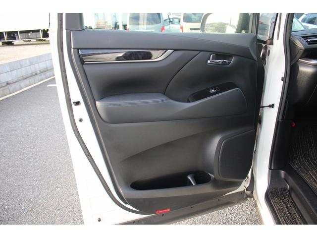 ヴェルファイア 2.5Z ゴールデンアイズ 後期型 禁煙車 純正9型ナビ フルセグTV バックカメラ 3眼LEDヘッドライト 12.1型後席モニター レーダークルーズコントロール ETC 電動リアゲート 両側電動スライドドア(39枚目)