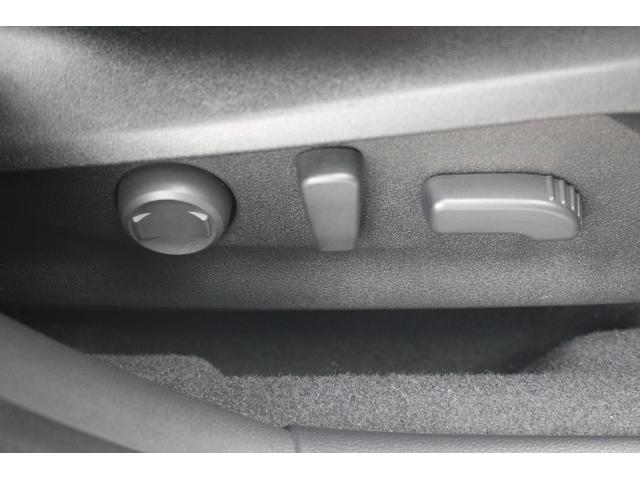 レヴォーグ STIスポーツ EX 禁煙車 純正11.6インチナビ バックカメラ フルセグTV アイサイトX LEDヘッドライト 純正18インチアルミホイール ETC レーンキープアシスト 電動リアゲート シートヒーター(8枚目)