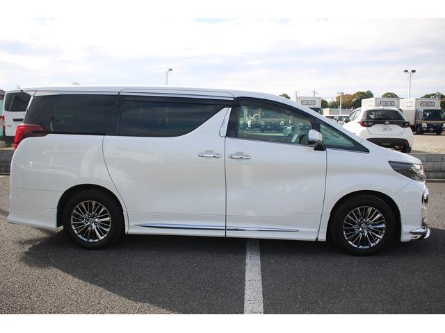 アルファード 3.5エグゼクティブラウンジS 後期型 禁煙車 モデリスタエアロ サンルーフ 後席モニター 純正10型ナビ フルセグTV 全周囲カメラ シートヒーター シートエアコン 白革シート JBLサウンド パワーシート 電動リアゲート(16枚目)