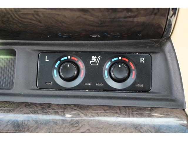 アルファード 3.5エグゼクティブラウンジS 後期型 禁煙車 モデリスタエアロ サンルーフ 後席モニター 純正10型ナビ フルセグTV 全周囲カメラ シートヒーター シートエアコン 白革シート JBLサウンド パワーシート 電動リアゲート(53枚目)