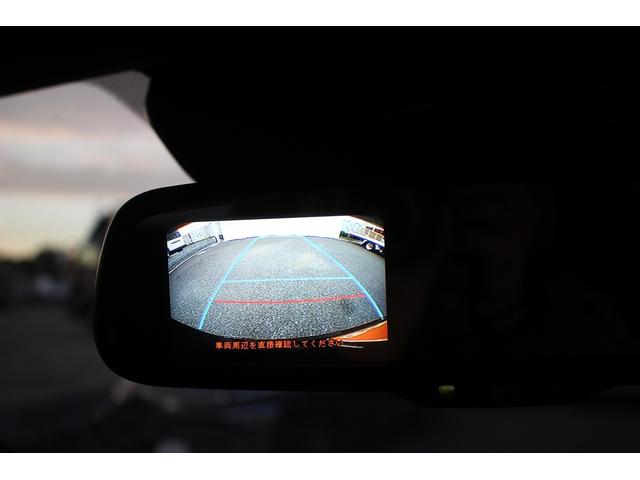 ハイエースバン ロングスーパーＧＬ　ダークプライムＳ　ワンオーナー　後期型　禁煙車　ナビ　バックカメラ　ハーフレザーシート　ＬＥＤヘッドライト　オートクルーズコントロール　電動格納ドアミラー　オートライト　衝突軽減ブレーキ　スマートキー　プッシュスタート（3枚目）