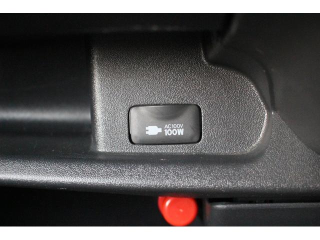 ハイエースバン ロングスーパーＧＬ　ダークプライムＳ　ワンオーナー　後期型　禁煙車　ナビ　バックカメラ　ハーフレザーシート　ＬＥＤヘッドライト　オートクルーズコントロール　電動格納ドアミラー　オートライト　衝突軽減ブレーキ　スマートキー　プッシュスタート（7枚目）