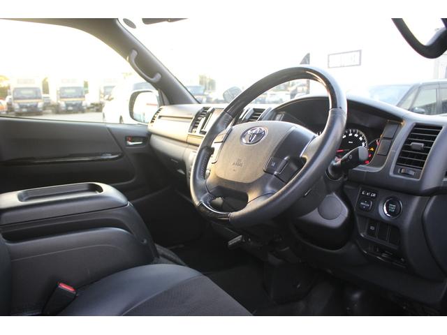 ハイエースバン ロングスーパーＧＬ　ダークプライムＳ　ワンオーナー　後期型　禁煙車　ナビ　バックカメラ　ハーフレザーシート　ＬＥＤヘッドライト　オートクルーズコントロール　電動格納ドアミラー　オートライト　衝突軽減ブレーキ　スマートキー　プッシュスタート（32枚目）