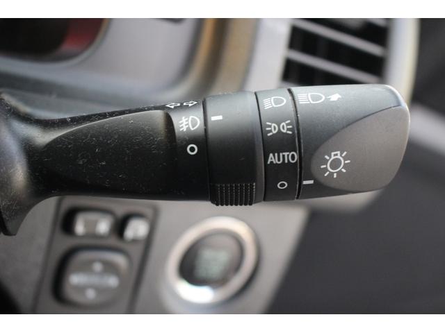 ハイエースバン ロングスーパーＧＬ　ダークプライムＳ　ワンオーナー　後期型　禁煙車　ナビ　バックカメラ　ハーフレザーシート　ＬＥＤヘッドライト　オートクルーズコントロール　電動格納ドアミラー　オートライト　衝突軽減ブレーキ　スマートキー　プッシュスタート（52枚目）