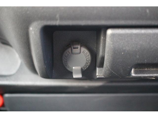 ハイエースバン ロングスーパーＧＬ　ダークプライムＳ　ワンオーナー　後期型　禁煙車　ナビ　バックカメラ　ハーフレザーシート　ＬＥＤヘッドライト　オートクルーズコントロール　電動格納ドアミラー　オートライト　衝突軽減ブレーキ　スマートキー　プッシュスタート（62枚目）