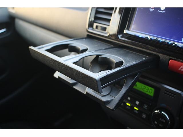 ハイエースバン ロングスーパーＧＬ　ダークプライムＳ　ワンオーナー　後期型　禁煙車　ナビ　バックカメラ　ハーフレザーシート　ＬＥＤヘッドライト　オートクルーズコントロール　電動格納ドアミラー　オートライト　衝突軽減ブレーキ　スマートキー　プッシュスタート（63枚目）