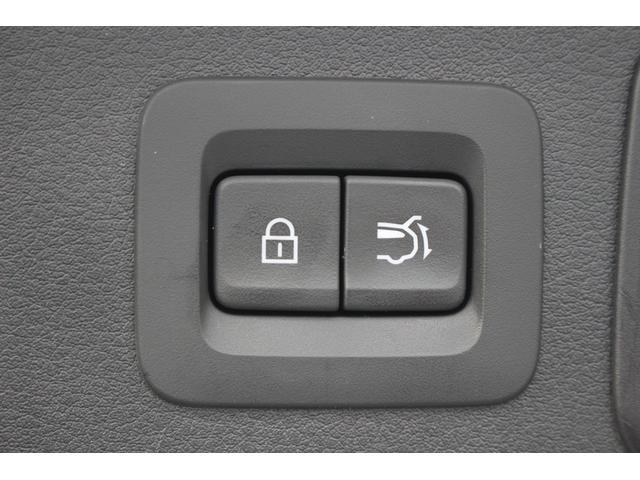 ＣＸ－６０ ＸＤ－ハイブリッド　エクスクルーシブモダン　禁煙車　ＢＯＳＥサウンド　シートヒーター　シートクーラー　白革シート　電動リアゲート　全周囲カメラ　フルセグＴＶ　ＬＥＤヘッドライト　レーダークルーズコントロール　ブラインドスポットモニター　ＥＴＣ（8枚目）