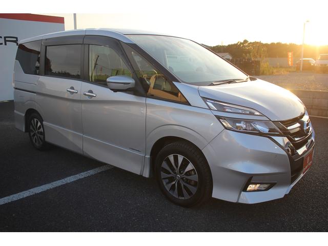 セレナ ハイウェイスター VセレクションII 禁煙車 純正9インチナビ 全周囲カメラ プロパイロット 両側電動スライドドア フルセグTV 純正16アルミホイール LEDヘッドライト 日産エマージェンシーブレーキ アイドリングストップ ETC(8枚目)