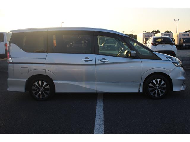 セレナ ハイウェイスター VセレクションII 禁煙車 純正9インチナビ 全周囲カメラ プロパイロット 両側電動スライドドア フルセグTV 純正16アルミホイール LEDヘッドライト 日産エマージェンシーブレーキ アイドリングストップ ETC(15枚目)