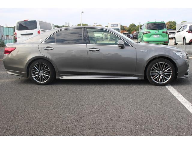 クラウンハイブリッド アスリートＧ　純正８インチナビ　バックカメラ　フルセグＴＶ　シートヒーター　シートエアコン　黒革シート　純正ＯＰ１８インチアルミホイール　ＬＥＤヘッドライト　オートクルーズコントロール　ＥＴＣ　オートライト（15枚目）