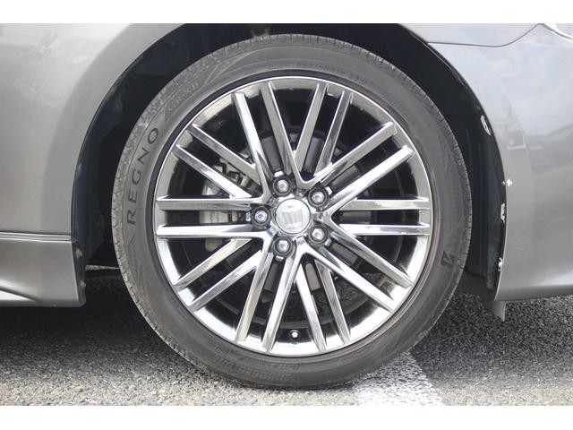 クラウンハイブリッド アスリートＧ　純正８インチナビ　バックカメラ　フルセグＴＶ　シートヒーター　シートエアコン　黒革シート　純正ＯＰ１８インチアルミホイール　ＬＥＤヘッドライト　オートクルーズコントロール　ＥＴＣ　オートライト（16枚目）