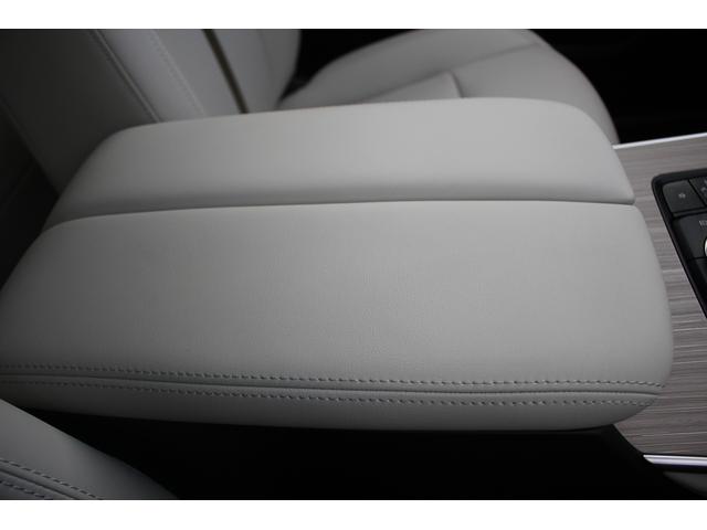 CX-60 PHEV エクスクルーシブモダン 純正12.3インチディスプレイオーディオ 全周囲カメラ フルセグTV シートエアコン 白革シート レーダークルーズコントロール 純正20インチアルミホイール 電動リアゲート クリアランスソナー(62枚目)