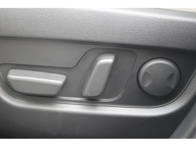 CX-60 PHEV エクスクルーシブモダン 純正12.3インチディスプレイオーディオ 全周囲カメラ フルセグTV シートエアコン 白革シート レーダークルーズコントロール 純正20インチアルミホイール 電動リアゲート クリアランスソナー(70枚目)