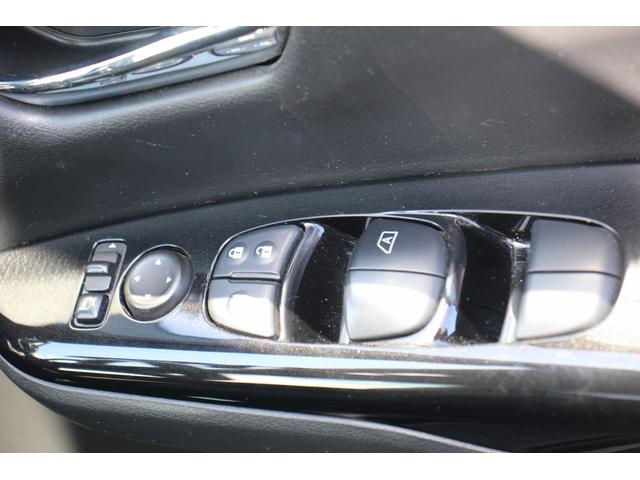 セレナ ライダー 禁煙車 純正9型ナビ フルセグTY 後席モニター 片側電動スライド 衝突軽減ブレーキ LEDヘッドライト クルーズコントロール ビルトインETC Bluetooth接続 USBポート(71枚目)