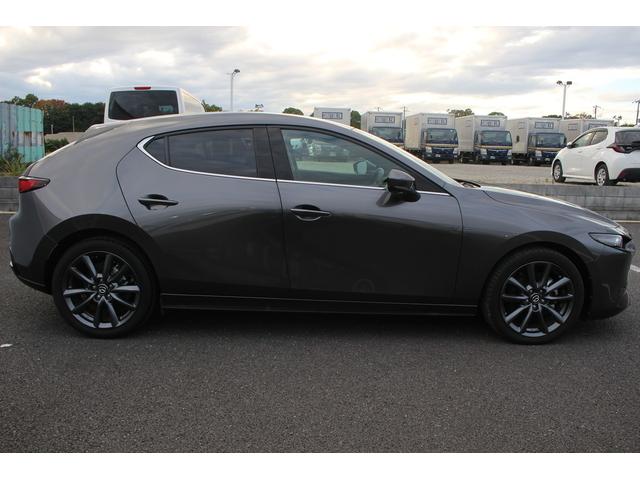 MAZDA3ファストバック XDプロアクティブ 後期型 禁煙車 オプション10.25型純正ナビ フルセグTV 全周囲カメラ シートヒーター シートヒーター 純正18インチアルミホイール パワーシート LEDヘッドライト クリアランスソナー(15枚目)