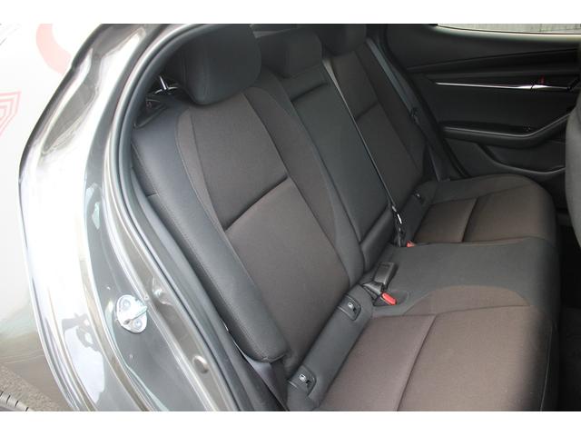 MAZDA3ファストバック XDプロアクティブ 後期型 禁煙車 オプション10.25型純正ナビ フルセグTV 全周囲カメラ シートヒーター シートヒーター 純正18インチアルミホイール パワーシート LEDヘッドライト クリアランスソナー(32枚目)
