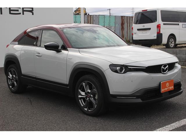 MX-30 100周年特別記念車 禁煙車 純正8.8インチナビ アラウンドビューモニター フルセグTV メモリー機能付きパワーシート レーダークルーズコントロール BOSEサウンドシステム ETC ステアリングヒーター(7枚目)