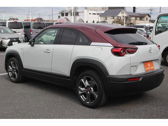 MX-30 100周年特別記念車 禁煙車 純正8.8インチナビ アラウンドビューモニター フルセグTV メモリー機能付きパワーシート レーダークルーズコントロール BOSEサウンドシステム ETC ステアリングヒーター(11枚目)