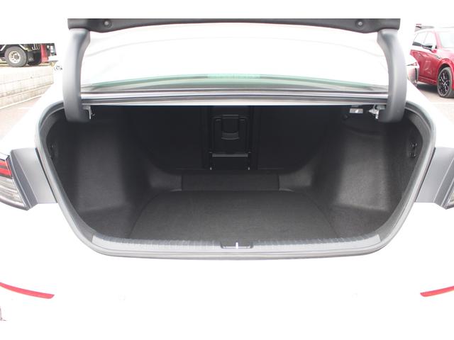 アコード e:HEV 禁煙車 純正12.3型ディスプレイ BOSEサウンド 全周囲カメラ フルセグTV レーダークルーズコントロール ETC2.0 LEDヘッドライト クリアランスソナー 純正18インチアルミ(68枚目)