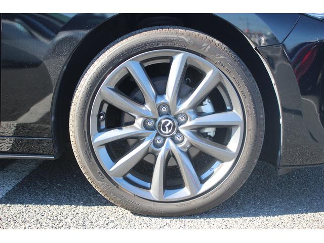 MAZDA3ファストバック XDプロアクティブ 後期型 禁煙車 純正10.25インチナビ フルセグTV 全周囲カメラ レーダークルーズコントロール シートヒーター ブラインドスポットモニター ETC 純正18インチアルミホイール パワーシート(9枚目)