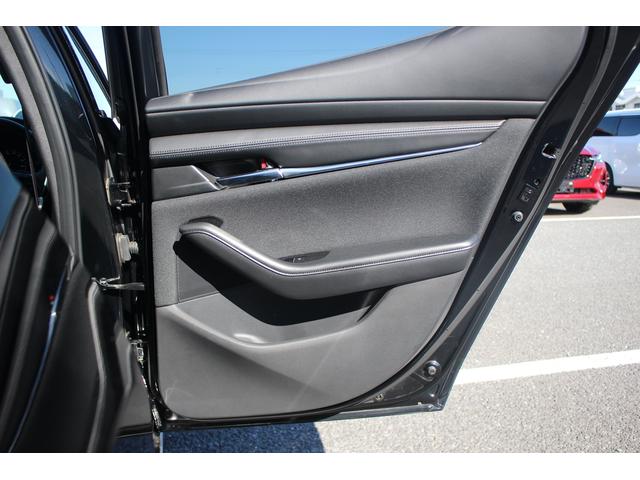 MAZDA3ファストバック XDプロアクティブ 後期型 禁煙車 純正10.25インチナビ フルセグTV 全周囲カメラ レーダークルーズコントロール シートヒーター ブラインドスポットモニター ETC 純正18インチアルミホイール パワーシート(23枚目)