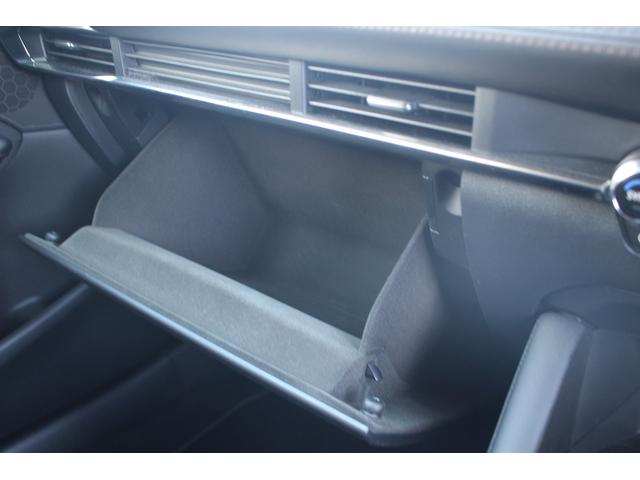 MAZDA3ファストバック XDプロアクティブ 後期型 禁煙車 純正10.25インチナビ フルセグTV 全周囲カメラ レーダークルーズコントロール シートヒーター ブラインドスポットモニター ETC 純正18インチアルミホイール パワーシート(63枚目)