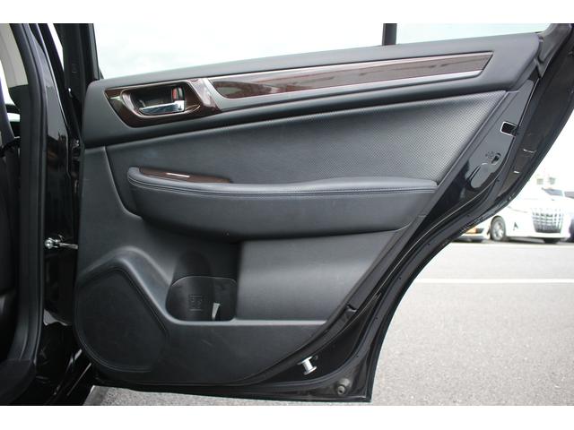 レガシィB4 ベースグレード 禁煙車 メーカーナビ フルセグTV バックカメラ シートヒーター レーダークルーズコントロール 衝突軽減ブレーキ 純正17インチアルミホイール LEDヘッドライト 黒本革シート パワーシート(35枚目)