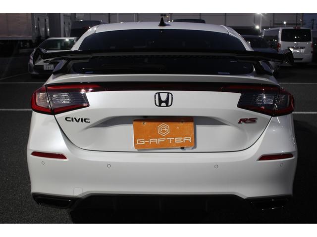 シビック RS 禁煙車 ワンオーナー 6MT 純正9インチディスプレイ バックカメラ フルセグTV BOSEサウンドシステム LEDヘッドライト ETC2.0 純正18インチアルミホイール クリアランスソナー(10枚目)