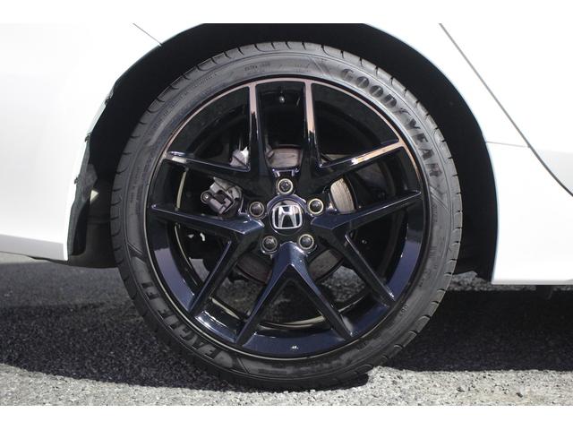 シビック RS 禁煙車 ワンオーナー 6MT 純正9インチディスプレイ バックカメラ フルセグTV BOSEサウンドシステム LEDヘッドライト ETC2.0 純正18インチアルミホイール クリアランスソナー(23枚目)